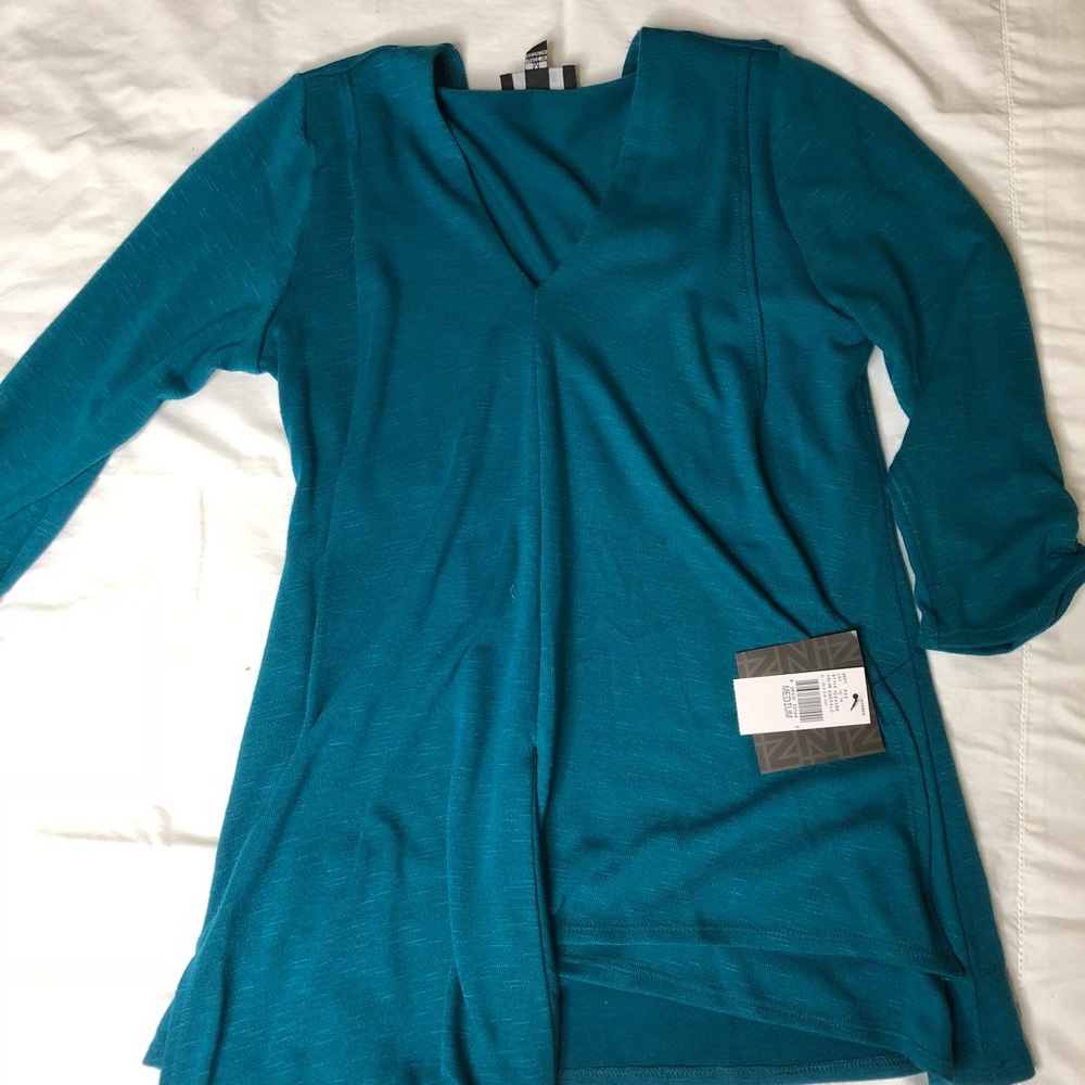 turquoise blouse
